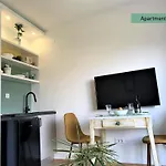 Garden House ポドゥゴラ