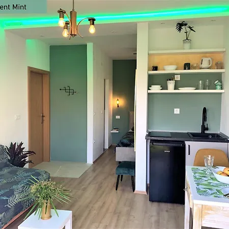 Apartment Garden House *