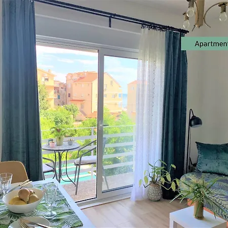 Apartment Garden House Podgora